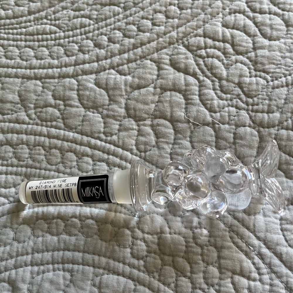 Mikasa Diamond Fire Crystal Wine Set - Picture 4 of 4